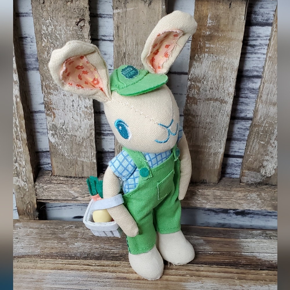 Spritz Farmer Bunny